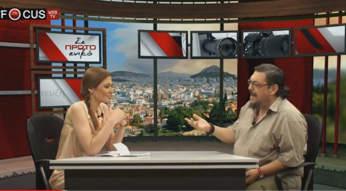 Λαυρέντης Μαχαιρίτσας «Ξεκίνησα τραγουδώντας αντάρτικα»