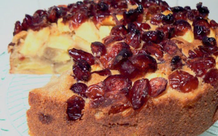 kitchenstories-apple-cranberries-2