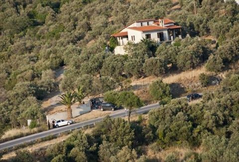 ΠΑΓΩΣΑΝ οι αστυνομικοί όταν ανακάλυψαν το ΤΕΤΑΡΤΟ ΜΕΛΟΣ της συμμορίας των ληστών του Διστόμου!!!!