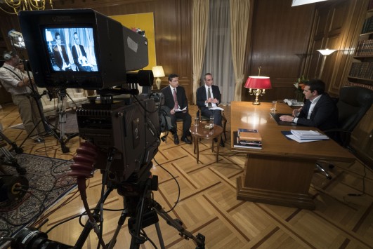 Ψηφοφορία για τα μέτρα – Κρίνονται όλα για ΣΥΡΙΖΑ και κυβέρνηση – Ανασχηματισμός ή εκλογές;
