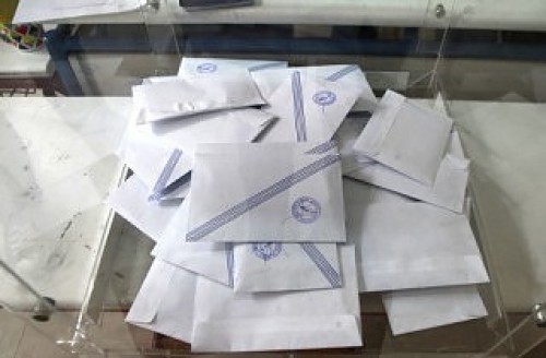 Αποτελέσματα δημοψηφίσματος : Ανοιχτό το αποτέλεσμα! Οριακό προβάδισμα του “ΌΧΙ” σύμφωνα με τις δημοσκοπήσεις!