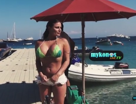 Μύκονος: Πήγε στην Ψαρρού και… άρχισε τα παιχνίδια – Η εκρηκτική Lexy σε νέες περιπέτειες (Βίντεο)!