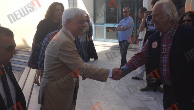 Δημοψήφισμα: Η δήλωση του Προκόπη Παυλόπουλου που έκανε τον κόσμο να τον χειροκροτήσει – Δείτε το βίντεο