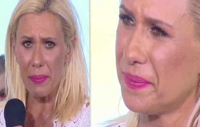To κροκοδείλιο μαγνητοσκοπημένο κλάμα της Καραβάτου- Ποια την «έδωσε» στεγνά (βίντεο)