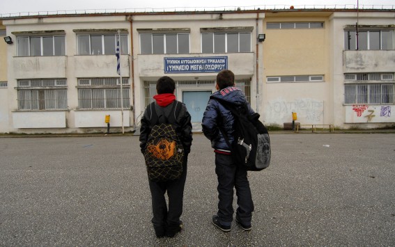 Τα σχολεία ανοίγουν σε λίγο: Προσοχή στον ιό Κοξάκι στα παιδιά – Ποια είναι τα συμπτώματα
