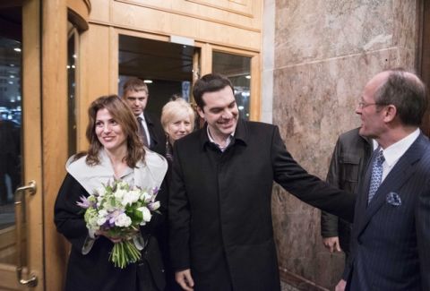 ΜΙΣΘΟΣ ΠΕΙΝΑΣ για τη σύζυγο του πρωθυπουργού!!!!
