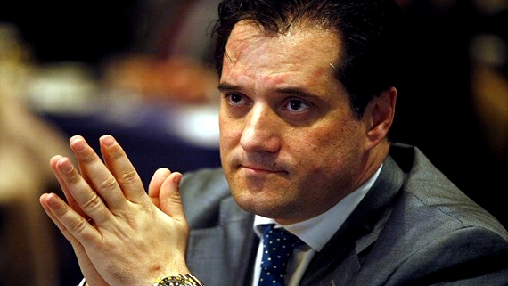 Βόλος: ΕΠΙΘΕΣΗ 30 αναρχικών κατά Άδωνι – Εγκλωβίστηκαν πολίτες σε σινεμά!!!!