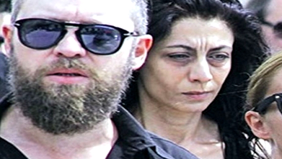 NEA επίθεση της συζύγου του Βαρδή στα παιδιά του!!!