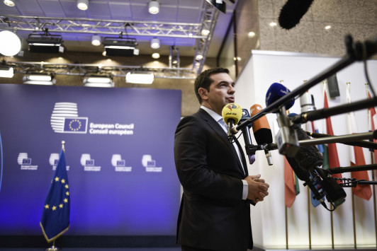 Πρόωρες εκλογές ή ανασχηματισμός; – Τα αλλάζει όλα ο Τσίπρας – Οι δημοσκοπήσεις δρομολογούν εξελίξεις;