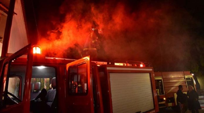 Έκτακτο: Μεγάλη φωτιά στο Σχινιά Μαραθώνα