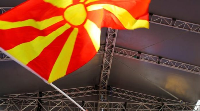 Δημοψήφισμα στα Σκόπια: Ώρα μηδέν! Σήμερα κρίνονται τα πάντα