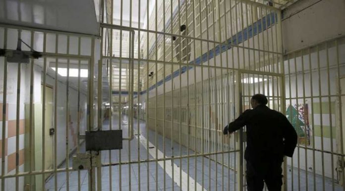 Η κυβέρνηση παρατείνει ξανά το ‘’νόμο Παρασκευόπουλου’’