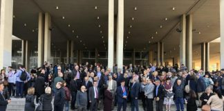 Του… Ρουβίκωνα πάλι στην Φιλοσοφική – Στην είσοδο οι καθηγητές