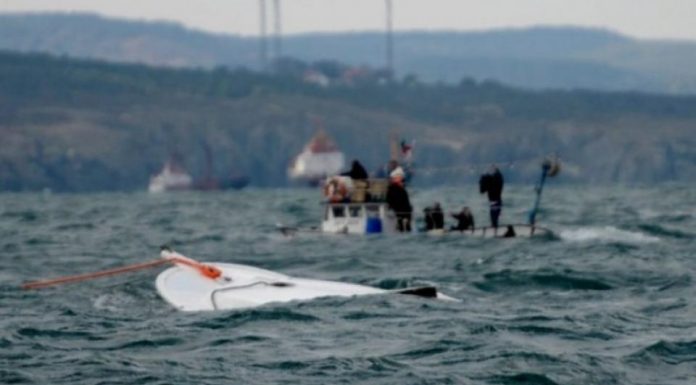 Κόβει την ανάσα ναυάγιο με μικρά παιδιά ανοιχτά της Αλικαρνασσού