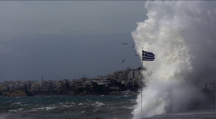 «Πληγές» και δύο αγνοούμενους αφήνει πίσω του ο καταστροφικός κυκλώνας