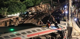 Πολύνεκρη τραγωδία με τρένο στην Ταϊβάν