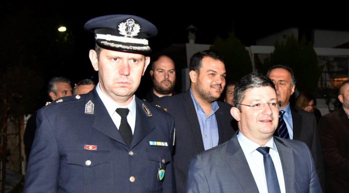 Στις εορταστικές εκδηλώσεις του Ι. Ναού Αγ. Δημητρίου ο Επικεφαλής της Παράταξης ΑχαρΝΕΩΝ ΕΛΠΙΔΑ Σπύρος Βρεττός