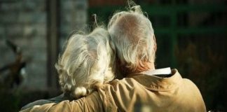 Ο πληθυσμός της Ελλάδας μειώνεται δραματικά