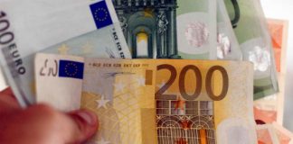 Αναδρομικά: Η μεγάλη κλοπή στα χρήματα που θα πάρουν οι ένστολοι – Τετραπλή μείωση για τους απόστρατους!