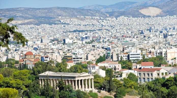 Aλβανοί επιχειρηματίες δρουν και ακμάζουν στην Αθήνα, σύμφωνα με το Επαγγελματικό Επιμελητήριο