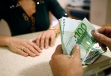 Μεγάλες μειώσεις στα αναδρομικά – Μόνο ένα στα πέντε ευρώ θα μπει στην τράπεζα!