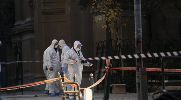 Συναγερμός στον Ant1! Τηλεφώνημα για βόμβα και εκκένωση!