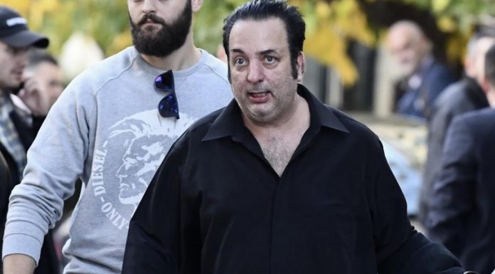 Ελεύθερος ο Ριχάρδος – Κούγιας: «Ο πελάτης μου πρέπει να στραφεί εναντίον όλων όσοι τον κατηγόρησαν» (Βίντεο)