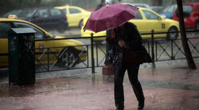 Καιρός: Ο Φοίβος «σκέπασε» τη χώρα – Πού θα «χτυπήσουν» έντονα φαινόμενα τις επόμενες ώρες