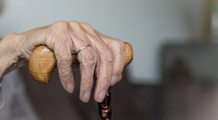 Ελληνίδα γιαγιά για ρεκόρ Γκίνες: Έχει 50 εγγόνια, 87 δισέγγονα και 2 τρισέγγονα !