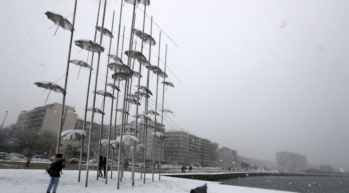 Παρέλυσε από το χιόνι η Βόρεια Ελλάδα και η “Σοφία” συνεχίζει την επέλαση