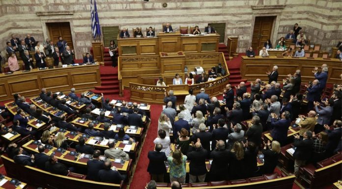 Πολιτικός αναβρασμός – Η Συμφωνία των Πρεσπών αλλάζει τον κοινοβουλευτικό χάρτη
