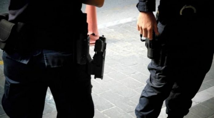Συναγερμός στην ΕΛ.ΑΣ: Έκλεψαν όπλα από αστυνομικούς στο Παγκράτι