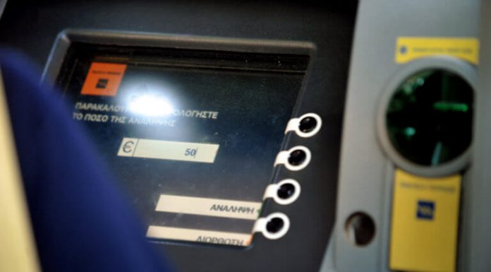 Τράπεζες: Σενάρια τρόμου για καταθέτες και φορολογούμενους – Δύσκολες οι λύσεις