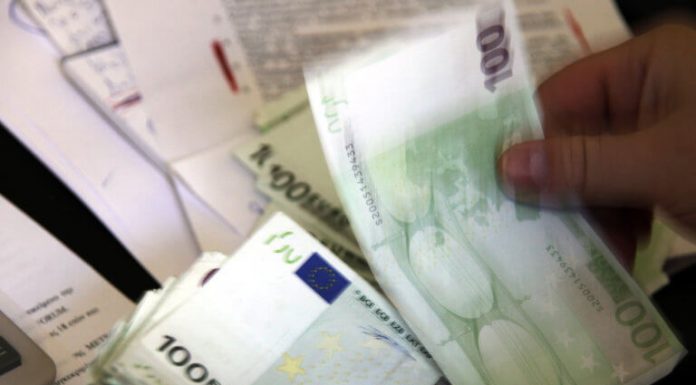 Ρύθμιση χρεών: Κούρεμα και 120 δόσεις με τρία… κλικ – Ανάσα για 900.000 οφειλέτες