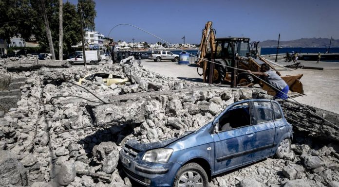 Άκης Τσελέντης: «Δεν έχουμε τελειώσει με τους σεισμούς…»