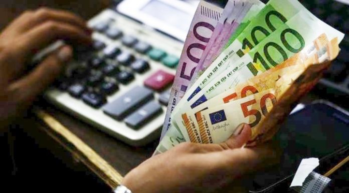 Αναδρομικά – Συντάξεις: Κόλαση με τα ποσά – Από την κυβέρνηση σκέφτονται επιστροφή σε δόσεις (Πίνακες)