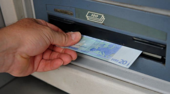 Αναδρομικά: Ποιοι συνταξιούχοι μπορούν να διεκδικήσουν από 10 μήνες έως 4 χρόνια!