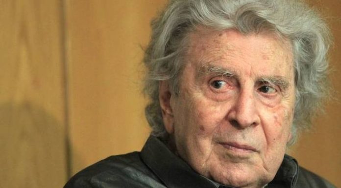 Αγωνία για τον Μίκη Θεοδωράκη