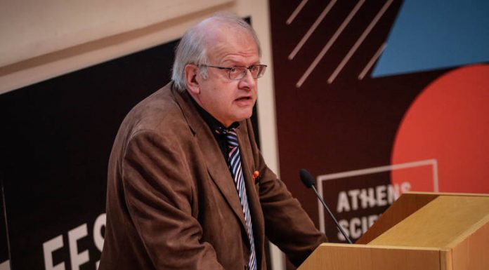 Στον εισαγγελέα τους πάει ο Τσελέντης για τη ρωγμή στη γέφυρα του Φαληρικού Δέλτα