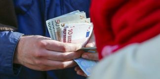 Κοινωνικό μέρισμα: Οριστικοποιείται τον Μάιο – Ποιοι είναι δικαιούχοι