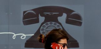 Αλλαγές στις χρεώσεις κινητών: Πόσο θα κοστίζουν πλέον κλήσεις και sms