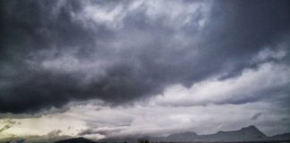 Καιρός: Βροχερό και σήμερα το σκηνικό – Άνοδος της θερμοκρασίας