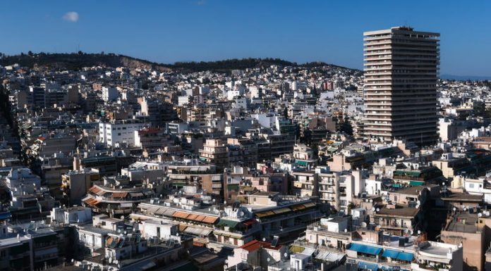 Ολόκληρο το σχέδιο του υπουργείου Οικονομικών για την μείωση του ΕΝΦΙΑ σε τρεις δόσεις