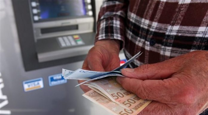 Συντάξεις χηρείας: Έρχονται αυξήσεις για 60.000 δικαιούχους