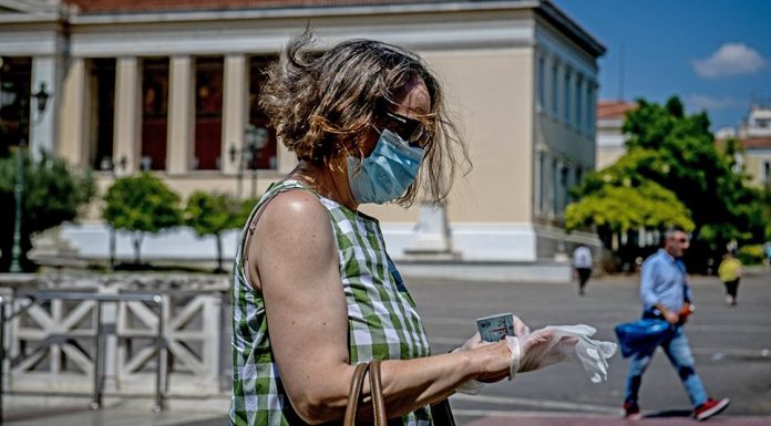 Ειλημμένη φαίνεται η απόφαση για γενικευμένη χρήση μάσκας στον νομό Αττικής!