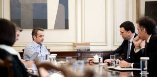 Lockdown: Νέα μέτρα εξετάζει η κυβέρνηση – Όλα τα σενάρια