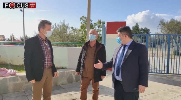 Επίσκεψη του δημάρχου Αχαρνών σε δημοτικά σχολεία του δήμου Επίσκεψη δημάρχου Αχαρνών Σπύρου Βρεττού σε δημοτικά σχολεία των Αχαρνών