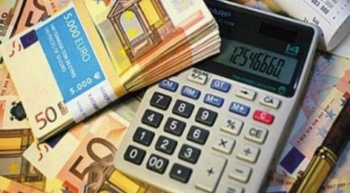 Φορολογικές δηλώσεις: Αλλαγές σε τεκμήρια, e-αποδείξεις και δαπάνες ανακαίνισης