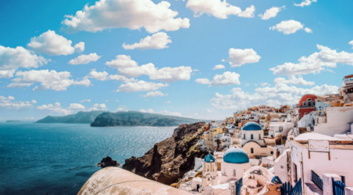 Ανοίγει ο κοινωνικός τουρισμός του ΟΑΕΔ και του ΟΠΕΚΑ