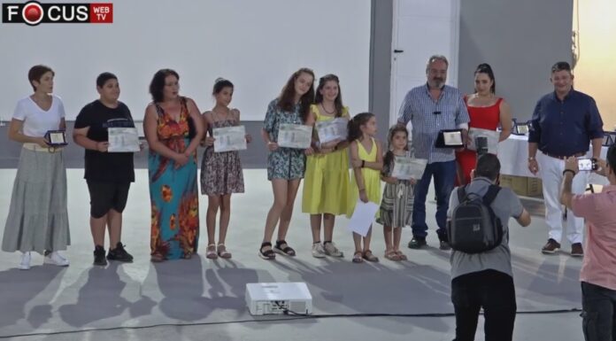 Στην τελετή βράβευσης του Δήμου Αχαρνών και της ΔΗΚΕΑ με αφορμή την επέτειο των 200 ετών από την Ελληνική Επανάσταση Βραβεύσεις πολιτιστικών δράσεων δήμου Αχαρνών